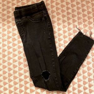 Old navy rockstar begging